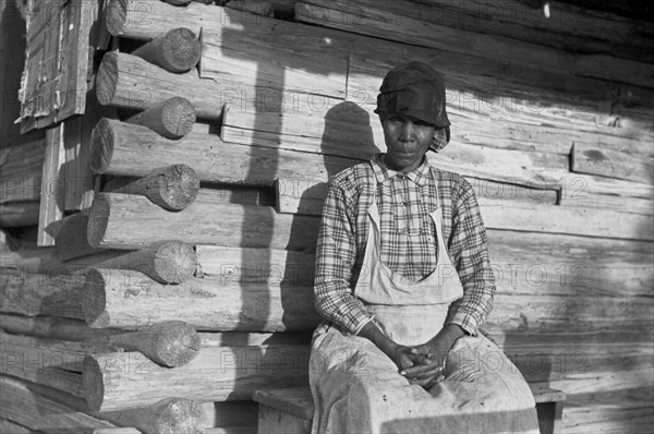 Aunt Sally, old midwife, the only doctor or nurse ever heard of in Gees Bend 1939