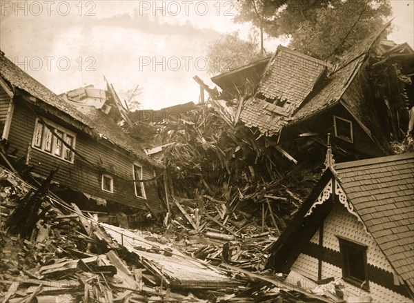 Austin Dam in Pennsylvania breaks - Flood wreck 1911