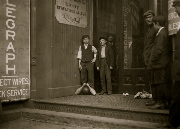 Bowling alley boys, New Haven, Conn. Many of these work until late at night.  1909