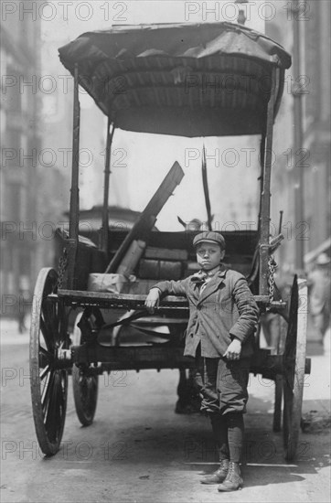 Boys working as assistants on express wagons 1910