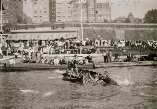 Canoe Tilting 1915