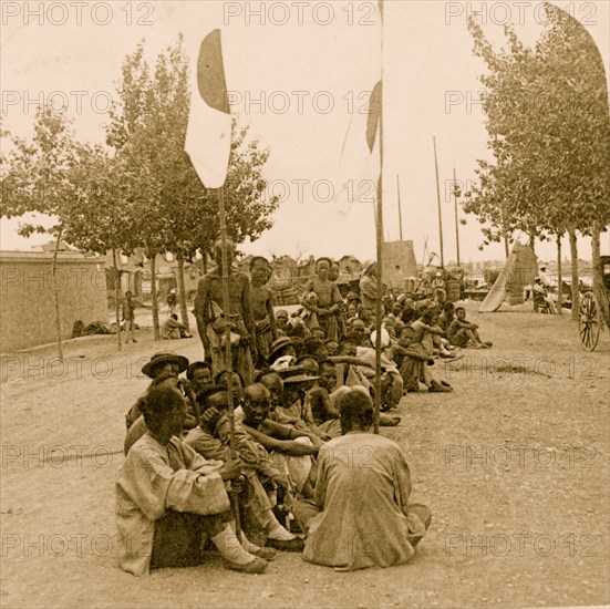 Chinese Laborers Line up For Japanese Occupiers 1901