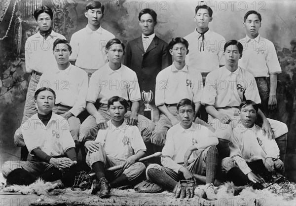 Chinese Baseball Team from Honolulu Hawaii 1910