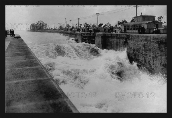 Canadian Lock Accident