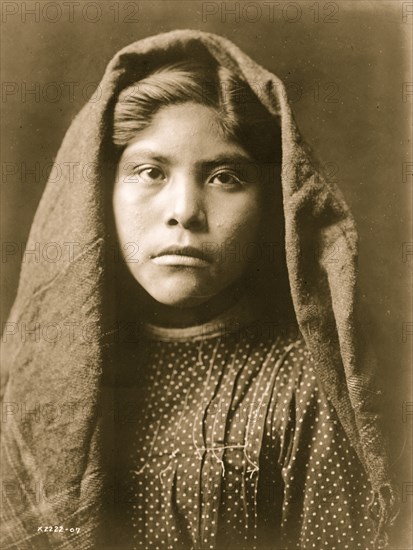 Czele Marie (School girl) 1907