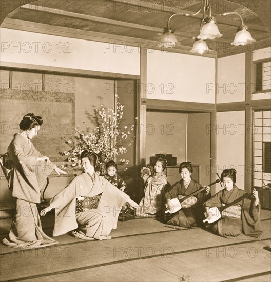 Dancing Geisha 1906