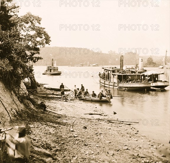 Deep Bottom, Va., vicinity. Transport Linda of Philadelphia and a monitor (Onondaga?) on the James 1863