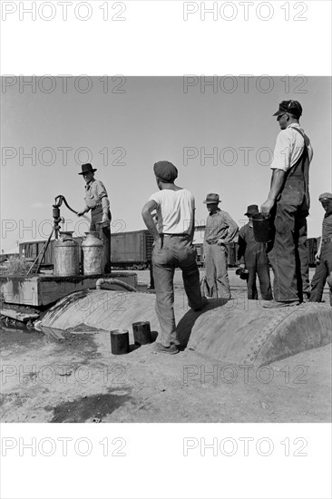 Drinking Water for Migrants 1939