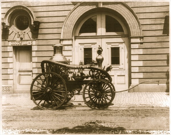 Fire-engines: Goodwill Hummingbird No. 5, York, Pa., fire department 1911
