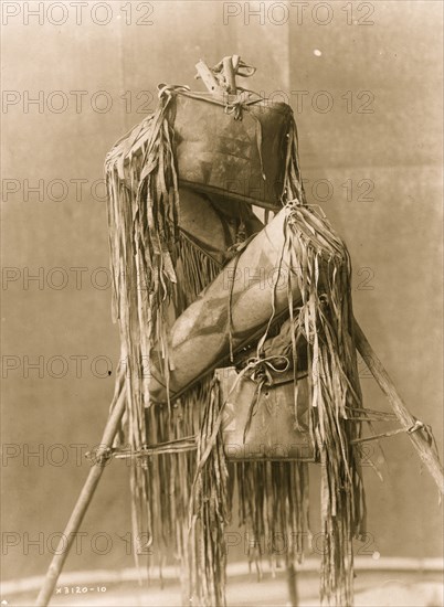 Medicine bags 1910