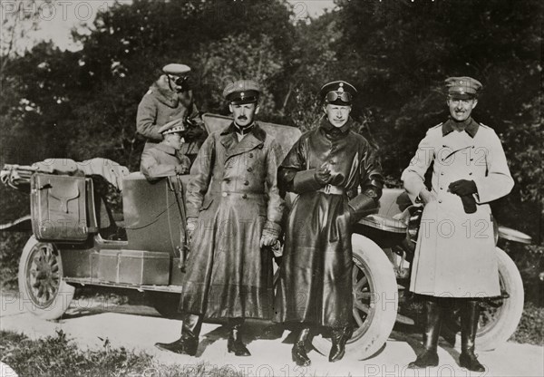 German Crown Prince at front