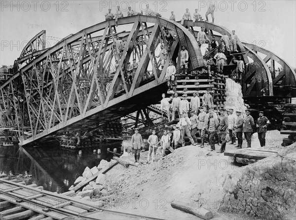 German Sappers and Engineers Rebuild Bridge at Lemberg 1918