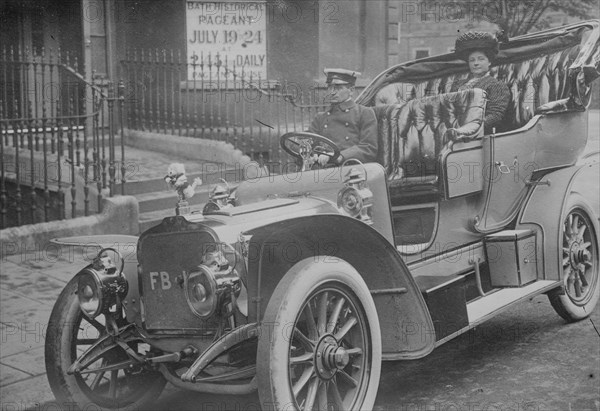 Lady de Blaquiere, in Auto, vehicles,  during Bath Pageant 1909