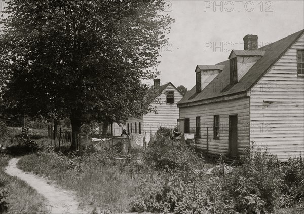 Housing conditions are not very good in Matoaca, Va. Ebb-tide in industry. 1911