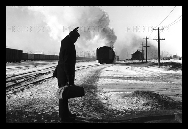 Waving Goodbye 1943