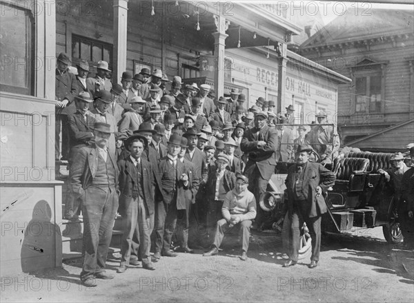 Jack Johnson, Heavyweight Champion and Little in training camp