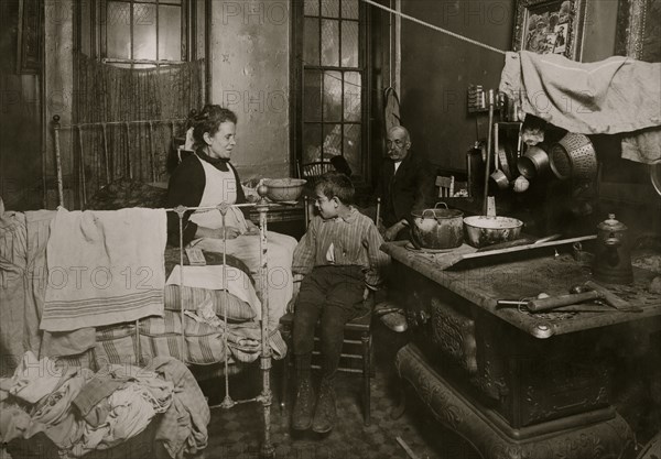 Tenement Apartment Home life 1913