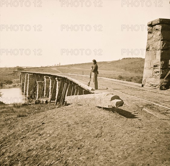 Knoxville, Tenn., vicinity. Bridge at Strawberry Plains 1863