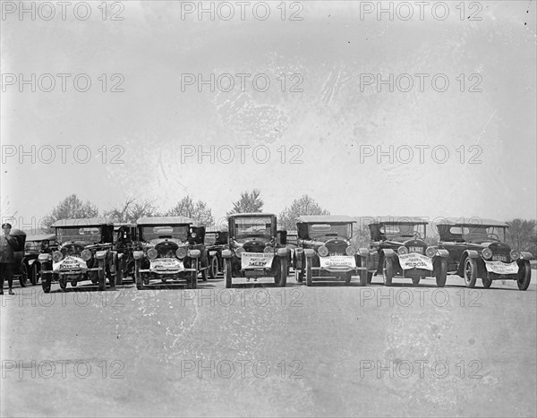 LONG, BRECKENRIDGE. 3RD ASST. SECRETARY OF STATE, 1918. LONG IN AUTO WITH 2 OF THE FR.COMMN. 1917