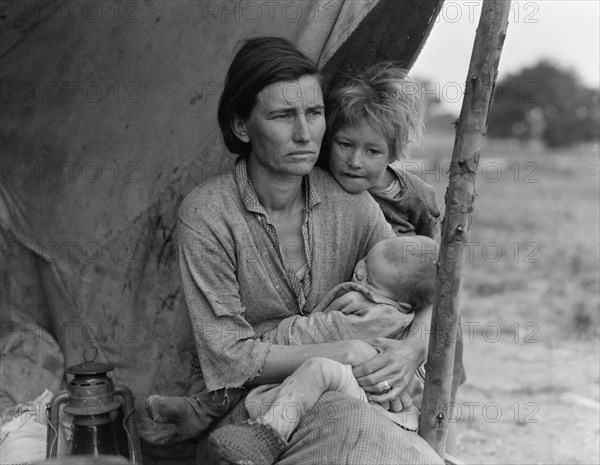 Migrant agricultural worker's family 1936