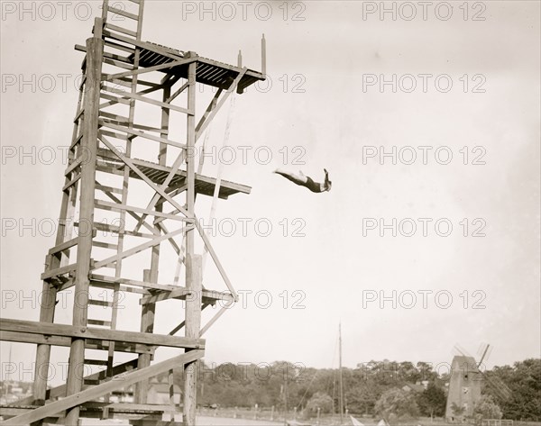 Walter Lee Diving 1912