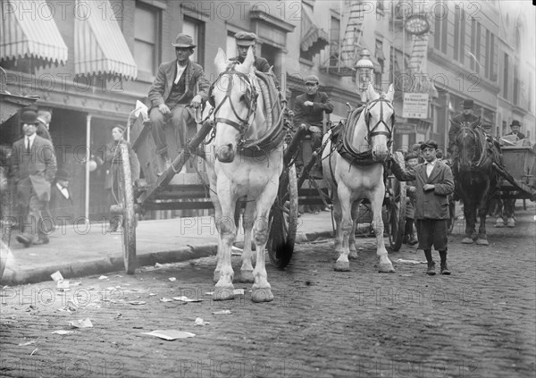 New York City Faces a Garbage Strike has City Pay $5.00 per day for Breakers 1913