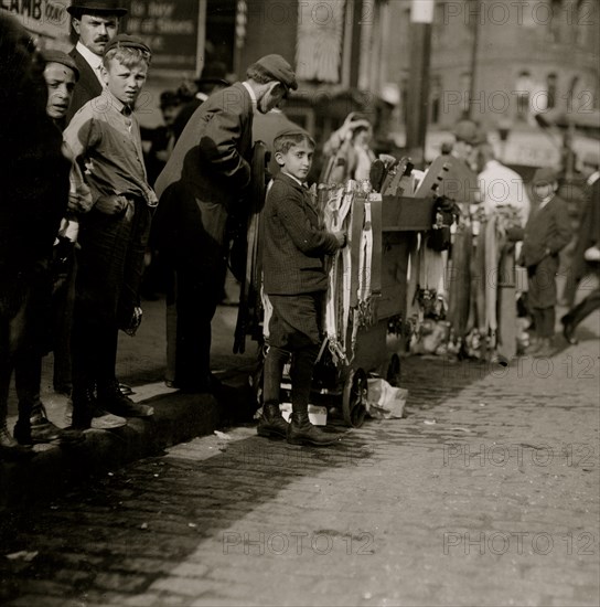 Notion Peddlers; needles, buttons & Thread 1909