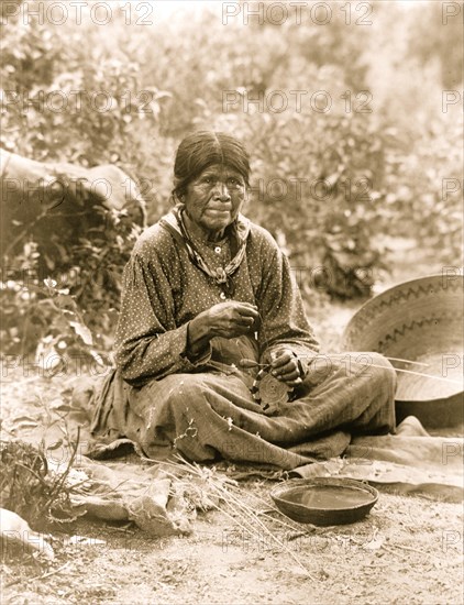 Paiute basket maker 1902