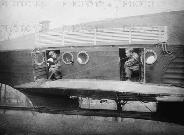 Passengers in Cooley airship