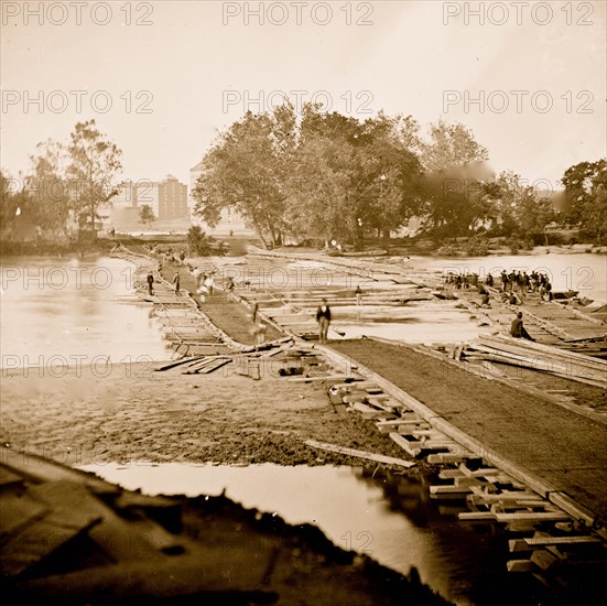 Richmond, Va. Pontoon bridges across the James, looking toward Manchester 1865