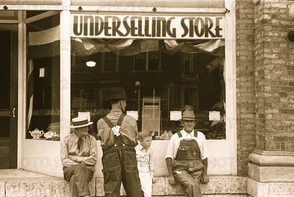 Saturday afternoon in London, Ohio, "the main street"; Discount Store