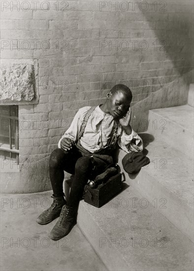 Shoeshine Boy 1901