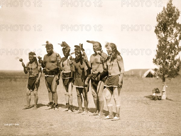 Arikara medicine ceremony--the Bears 1908