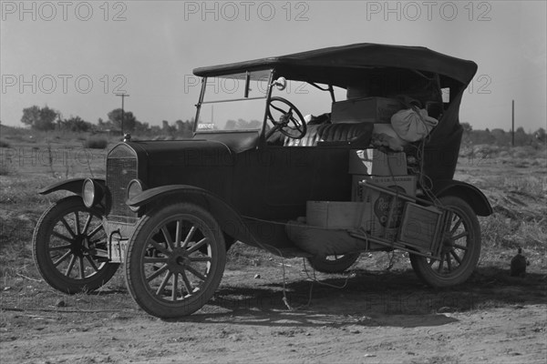 Home on Wheels for Migrants 1936