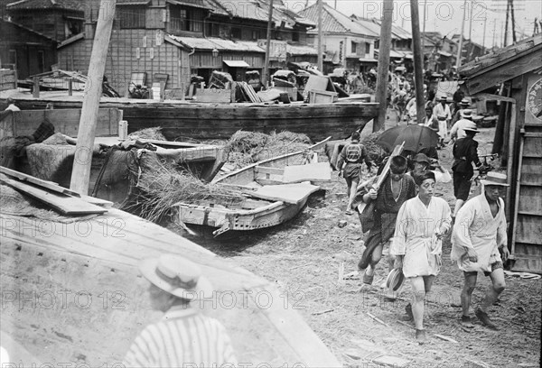Typhoon washes boats washed a mile inland at Tokyo 1911