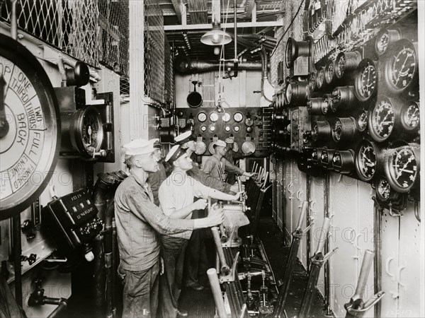 U.S.S. WASH. Engine room