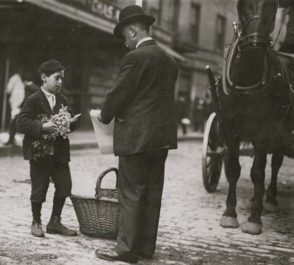 Vendor in Boston Market. 1909