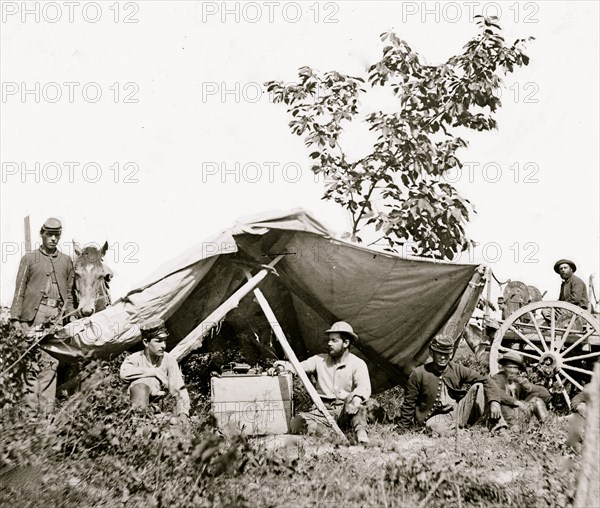 Wilcox's Landing, Va., vicinity of Charles City Court House. Field telegraph station 1864