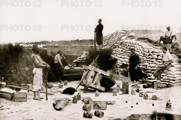 Yorktown, Virginia. Exploded gun in Confederate battery