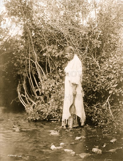 At the water's edge--Arikara 1908