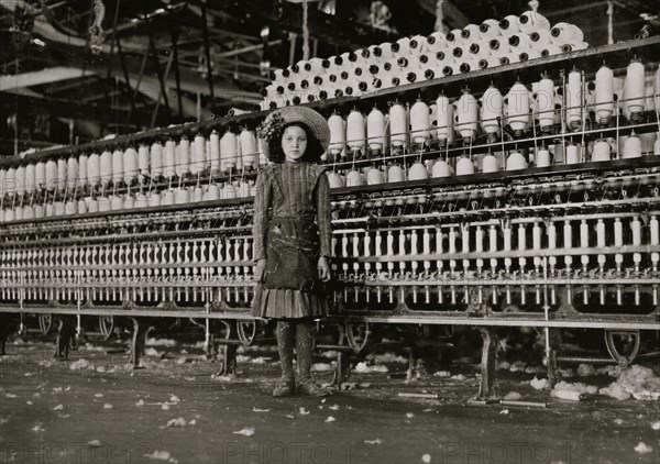 Young spinner in Roanoke (Va.) Cotton Mills. 1911