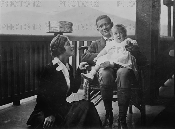 Efram Zimbalist, Alma Gluck & Baby nown
