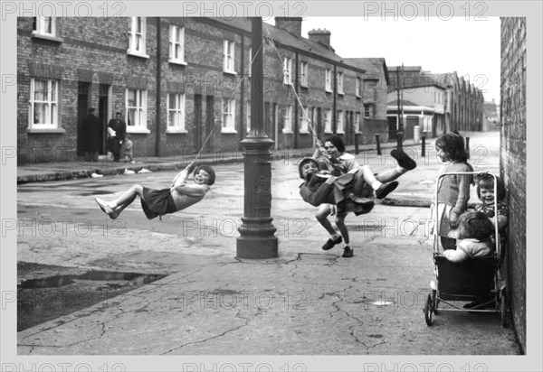 Dublin Children at Play