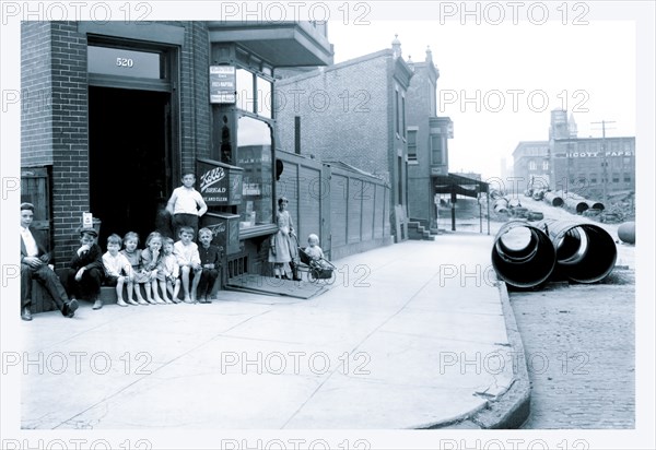 Children On Stoop, Philadelphia, PA