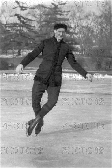 Double Toe Pirouette 1910