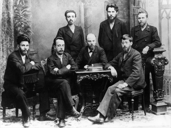 Vladimir ilyich ulyanov (lenin) with fellow members of the st, petersburg 'league of struggle for the emancipation of the working class', st, petersburg, 1897, (left to right) standing - a,l, malchenko, p,k, zaporozhets, a,a, vaneye; seated - v,v, starkov, g,m, krzhizhanovsky, v,i, ulyanov, y,o, martov-tsederbaum, they styled themselves as 'old marxists', had years of revolutionary experience, and some of them had been in prison.