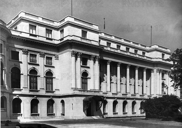 The republic palace, formerly the royal palace, built between 1932-38, bucharest, romania, a wing of the palace houses the arts museum  of the romanian people's republic.