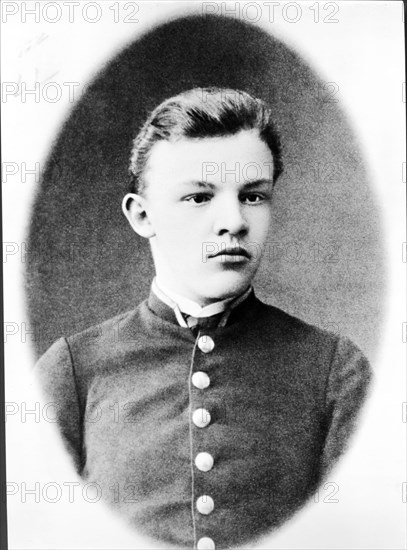 Lenin in 1887, the year he finished a gymnasium in simbirsk.