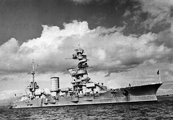 Red banner baltic fleet, soviet battleship marat (built in 1911) at anchor near kronstadt, july 1939.