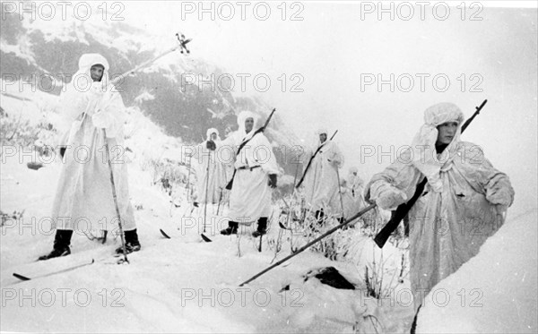 world war ll: red army reconnaissance team in nov, 1941.